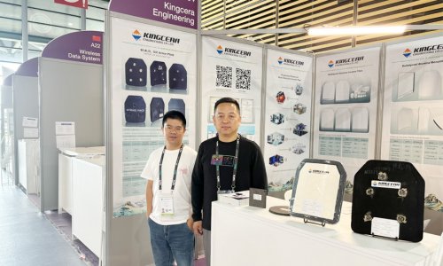 湖南南宫NG28携最新防弹产品亮相法国欧洲国际防务展